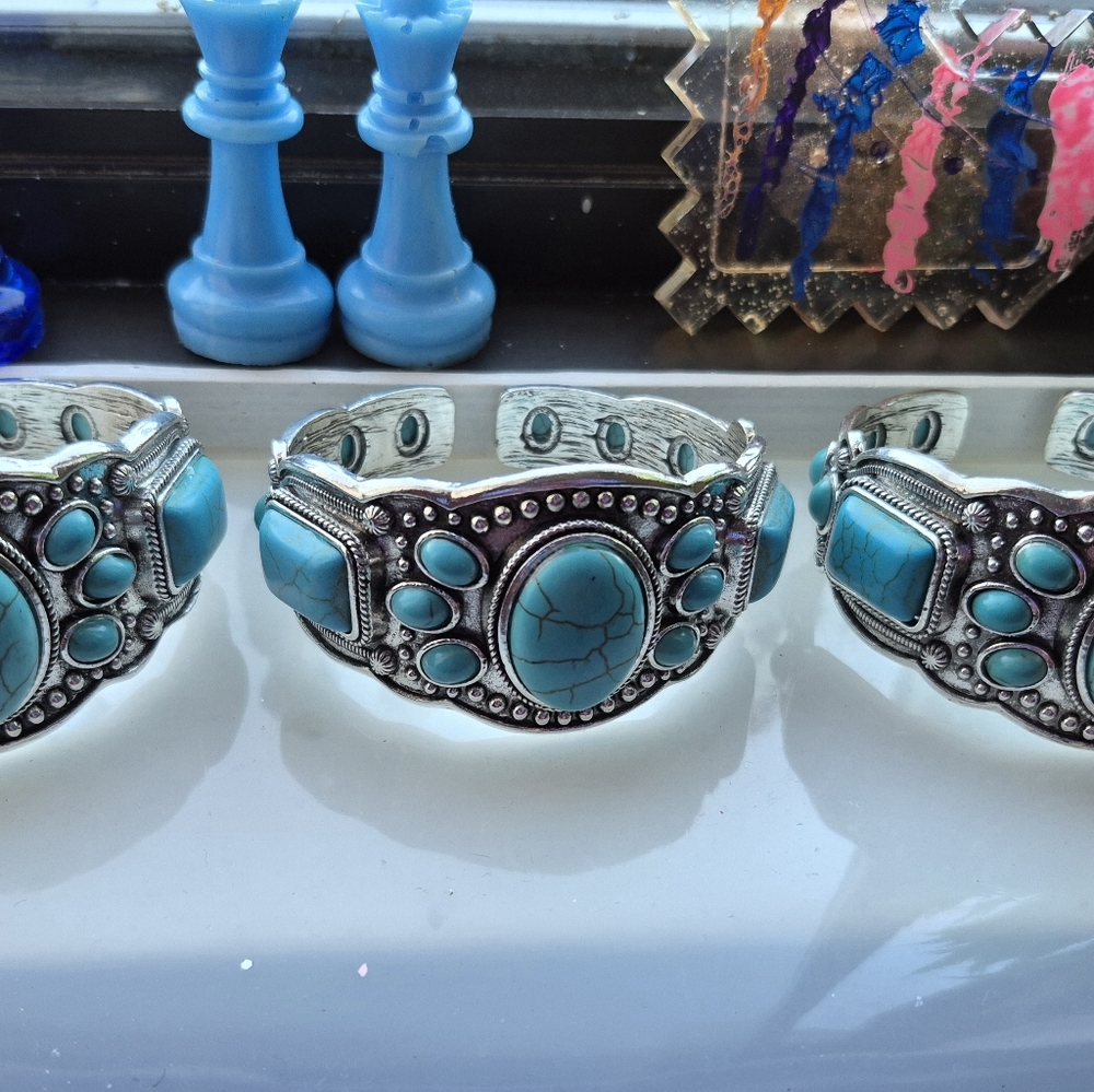 Turquoise and Silver Women's Bracelet Set Of Three